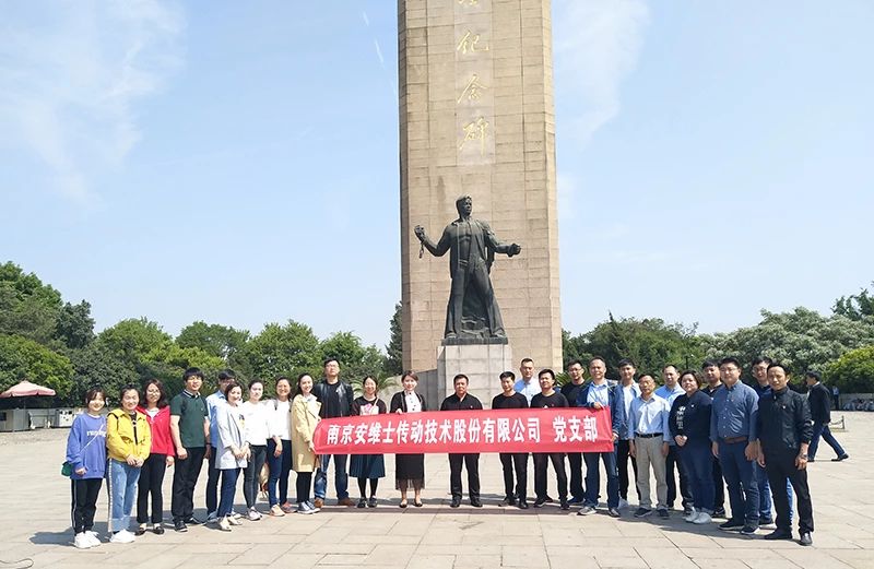 1558660671218515BF14.jpg 0.jpg